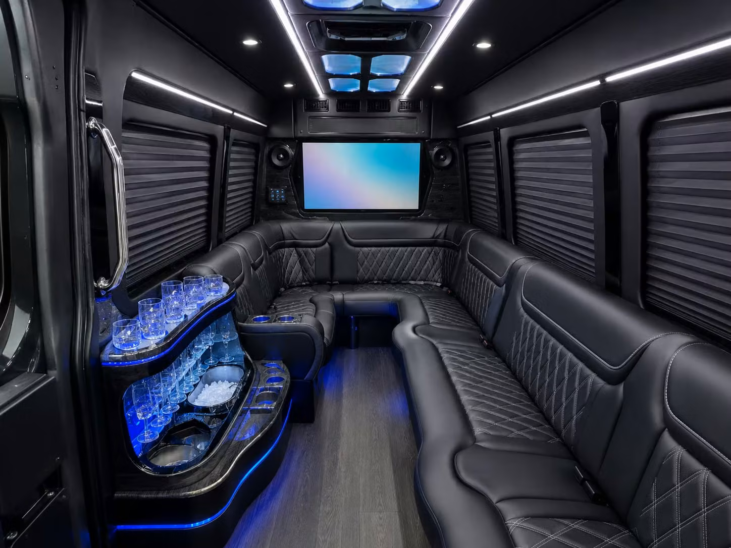 charterbusrentalleaguecitytx com puts league city conference and convention transportation in one easy place