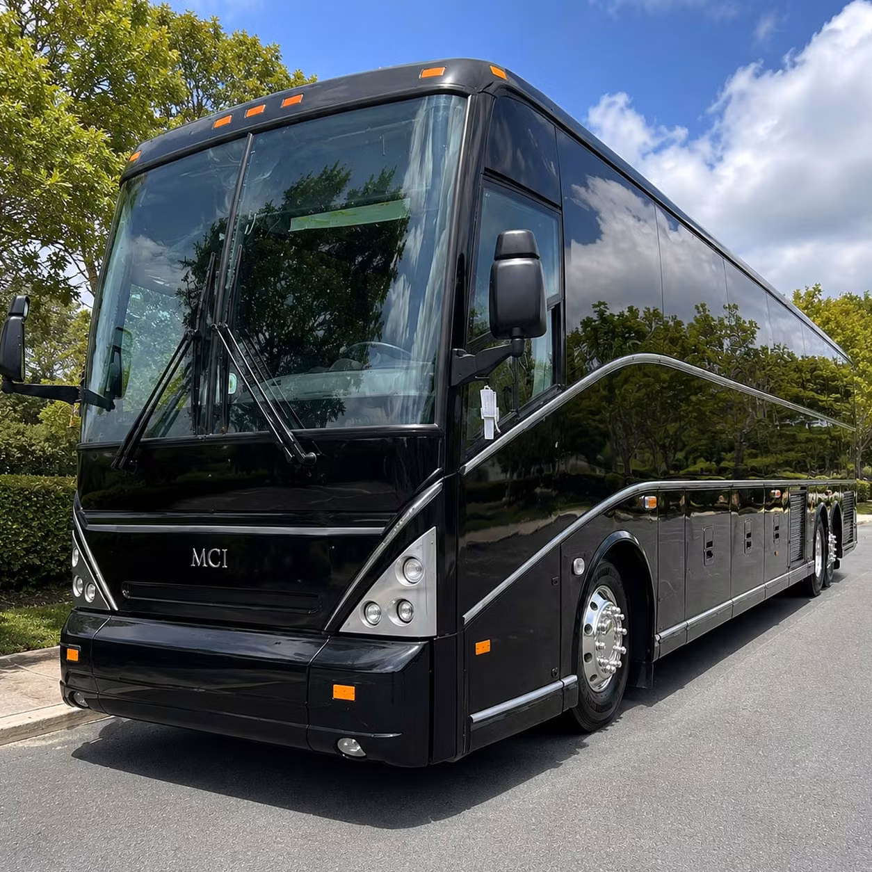 shuttle your team between league city office parks and the johnson space center corridor
