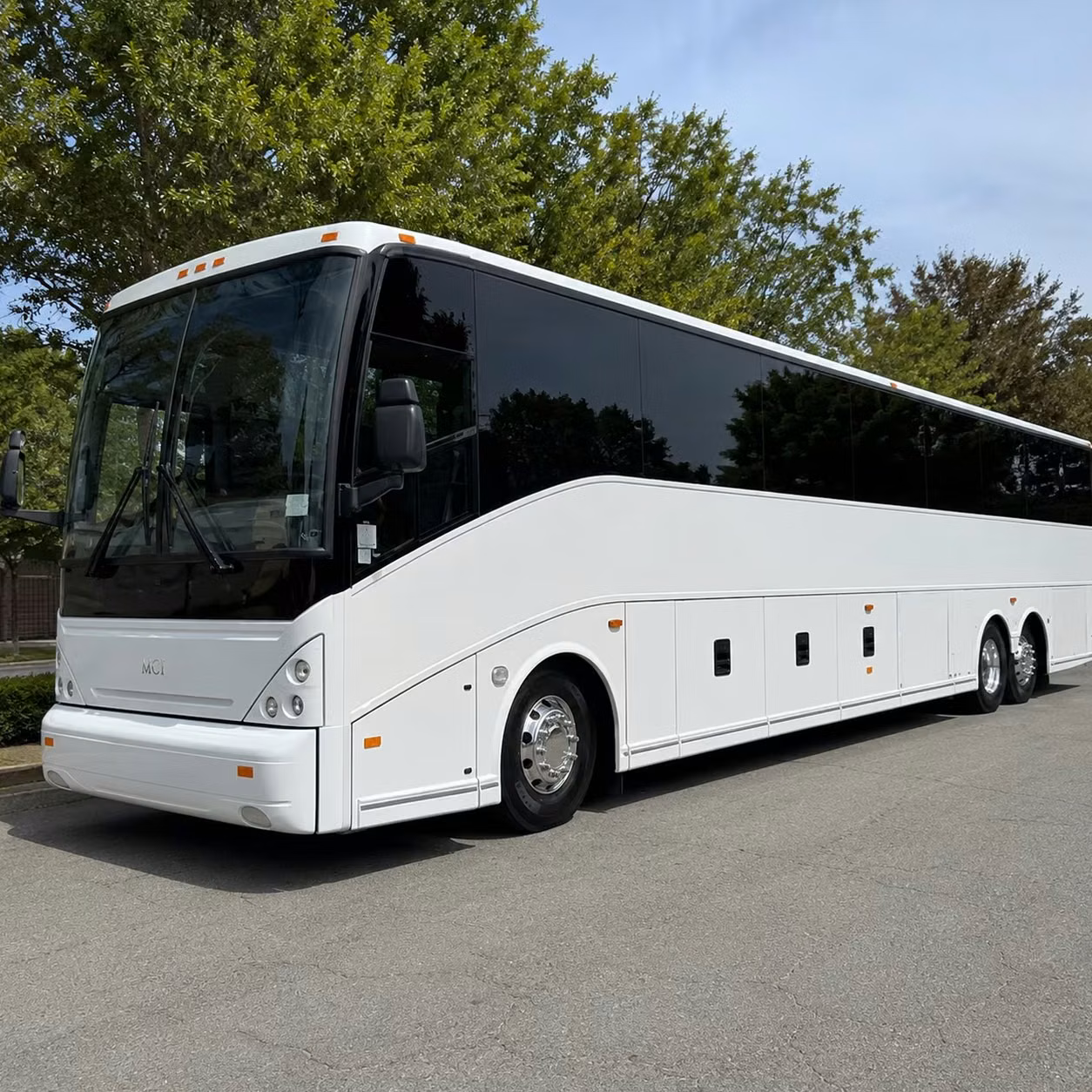 wedding parties sports teams and group travelers love our league city airport shuttles